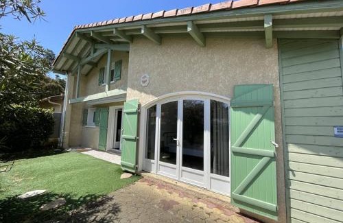 Soustons Villa | Villa spacieuse avec piscine pour 8 pers à Soustons - FR-1-379-133
