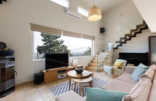 Paidochori Villa | Villa Staride, sea view, private heated pool, playground