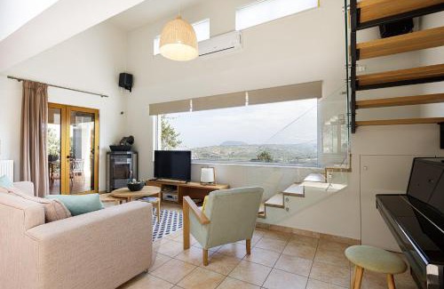Paidochori Villa | Villa Staride, sea view, private heated pool, playground