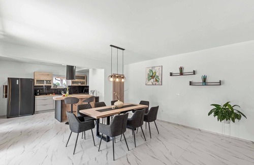 Debeljuhi Villa | Villa Starlight Gaze