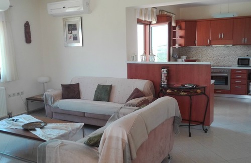 Pigi Villa | Villa Stefanos offers stunning sea view, private pool, near beach & Rethymno