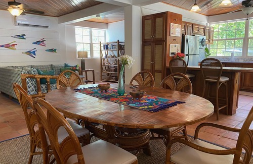 San Pedro Villa | Villa Stella Di Mare - Luxurious Beachfront Villa Newly Renovated GOLD STANDARD