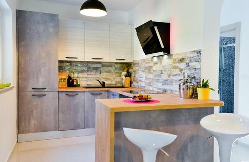 Radini House | Villa Stella Juricani
