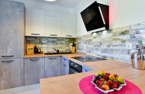 Radini House | Villa Stella Juricani
