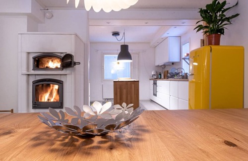 Rovaniemi House | Villa Stenberg - 4BDR - Sauna - Wifi by BookLapland