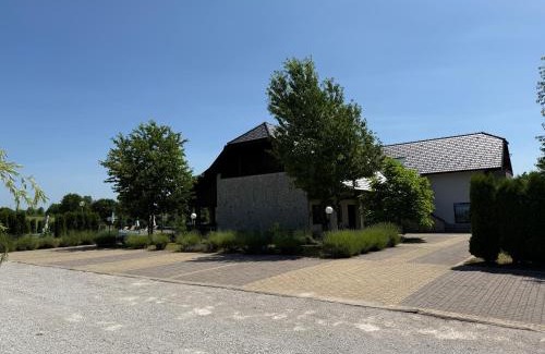 Catrnja House | Villa Stone