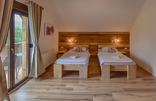 Catrnja House | Villa Stone