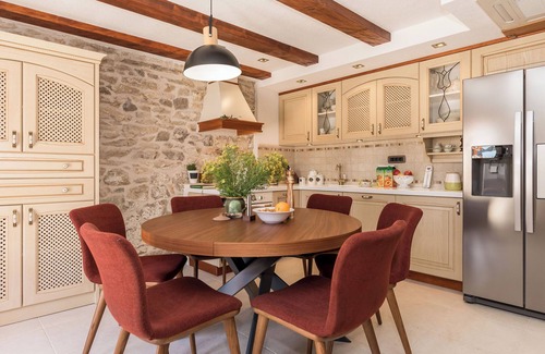 Bicine House | Villa Stone (V9131-K1) - Skradin