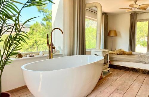 Gocek Villa | Villa Storm - Very Stylish Villa w/Pool & Garden in Gocek Hills