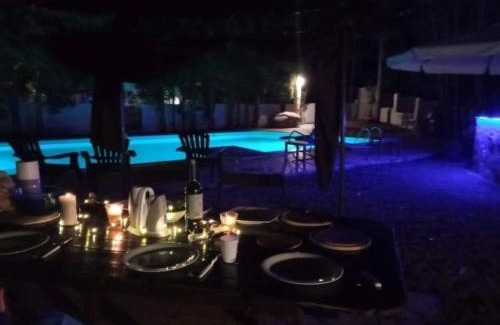 Villaggio delle Mimose Villa | VILLA STRAVANATA - Large Pool, Car and Large Whirlpool Jacuzzi