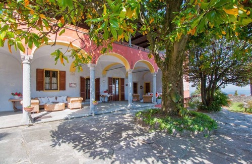 Massino Visconti Apartment | Villa Stresa Giglio - Apartment with shared pool
