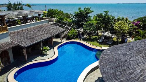 Mlonggo Resort | Villa Suerte