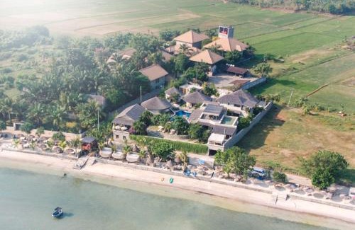 Mlonggo Resort | Villa Suerte
