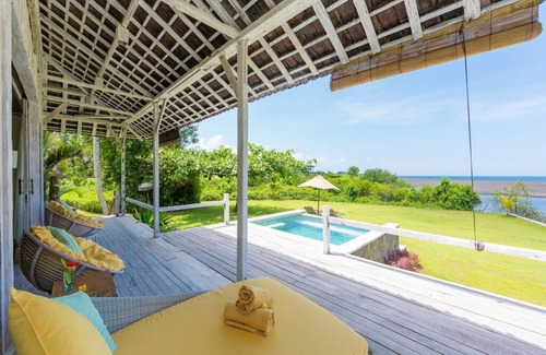 Munggu Villa | Villa Sungai Laut 2 Bedrooms Beachfront Wooden Villa in Canggu