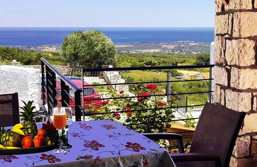 Agia Triada Villa | Villa Sunset, Stunning Sea&Mountain View, Hammocks on Roof Terrace and Kids Area