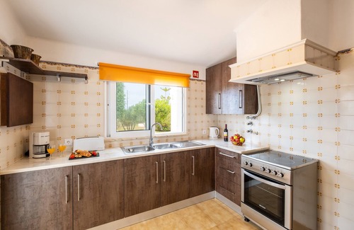 Monte Raposo Villa | Villa Sunshine