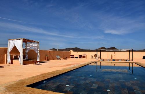 Jbilate Villa | Villa sur Colline son vis-à-vis