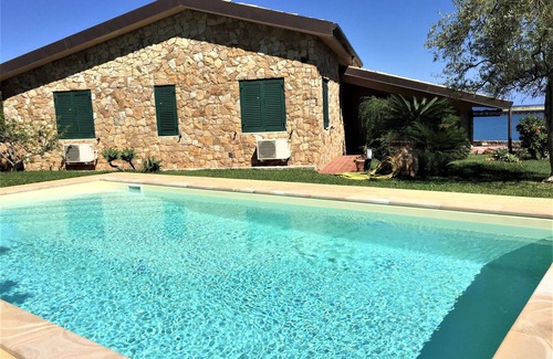 Mazzaforno House | Villa surrounded by greenery, with direct access to the sea, private swimming pool