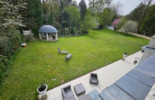 Noisy-le-Grand Villa | Villa Sweet Birds