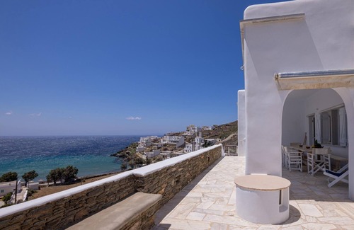 Exomvourgo Villa | Villa Tanaos in Tinos
