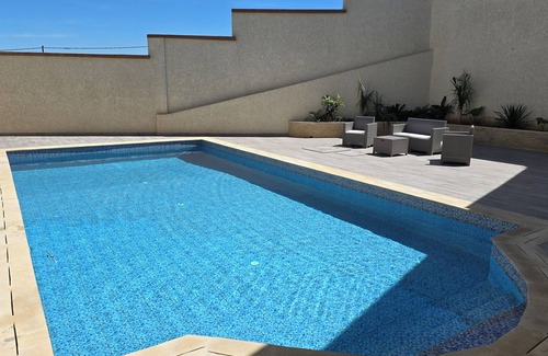 Bni Makada Villa | Villa Tangier vispless pool with panoramic sea view