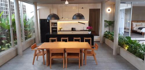 Petitenget Villa | Villa Teejay - architect-designed luxury in perfect Petitenget location