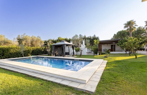 Muro Leccese Villa | Villa "Tenuta Concamarau" with Private Pool, 2 Private Terraces & Wi-Fi