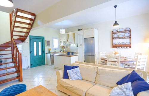 Roda Villa | Villa Teresa - Family Rental Property with pool in Roda, Corfu