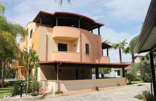 Catona House | Villa Terry