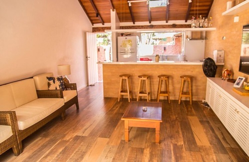 Manguinhos House | Villa Tesoro