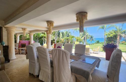 Juan Esteban Villa | Villa Tesoros del Mar - Luxury Beachfront Villa with Natural Pool, Jacuzzi, Mountain Views, Yoga, BBQ, Wi-Fi, Pet & Family Friendly, Barahona Adventures