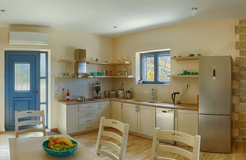 Kamilari House | Villa Thalassa - Holiday home with 105 sqm - near the sea