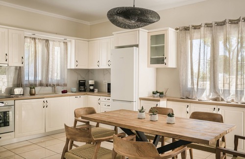Karavados Villa | Villa Thalassa is a 3 bedroom Villa front of the sea with private swimming pool