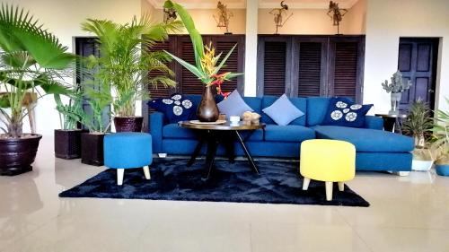 Krong Kaeb Villa | Villa 'The Blue House' - Qbungalows