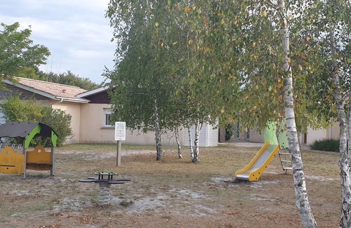 Hourtin Port Condo | "Villa the heather"
