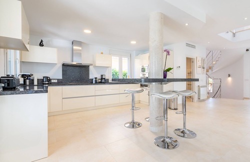 El Toro Villa | Villa 'The Tower' with Private Pool, Wi-Fi and Air Conditioning