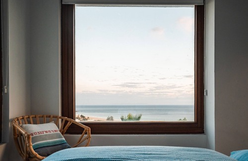 Atlanterra House | Villa 'TheCUBE' with Sea Views, Wi-Fi, and Air Conditioning
