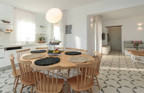 Naxos Villa | Villa THIJA, ILLICIT