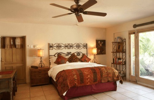 Old Las Palmas Villa | Villa Thornhill