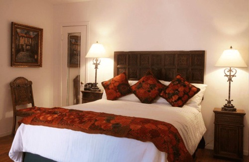 Old Las Palmas Villa | Villa Thornhill