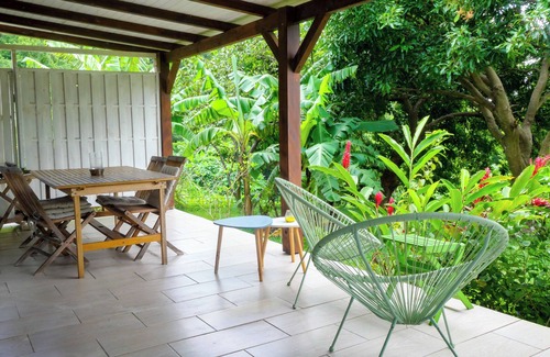 Riviere-Sens Villa | Villa Ti Kaz Houelmont nested in a tropical garden next to Riviere Sens beach