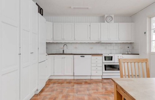 Timmernabben House | Villa Timmernabben - Holiday home with sauna and sea view in Sweden