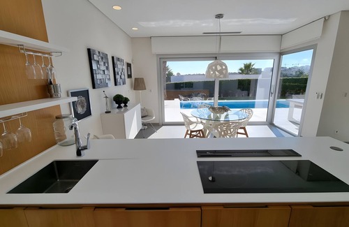 Lo Rufete Villa | Villa 'Tipuana 7' with Sea View, Wi-Fi and Air Conditioning