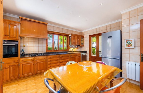 Marina Manresa Villa | Villa "Tita" with Sea View, Private Garden & Wi-Fi