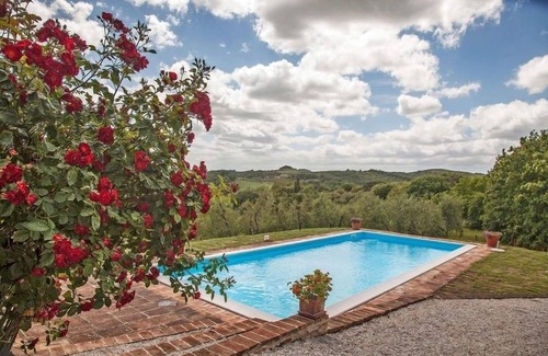 San Giovanni d'Asso Villa | Villa to rent in San Giovanni d\'Asso