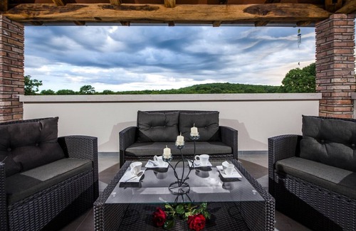 Krmed Villa | Villa Tomani with private pool