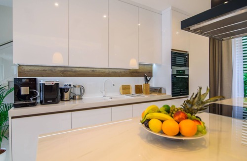 Stikovica Villa | Villa Toni, OWNER - Where the modern man unwinds!