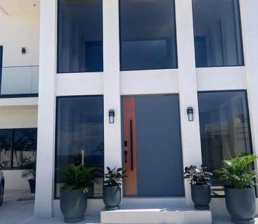 Tower Isle Apartment | Villa Topenga Deluxe Studio