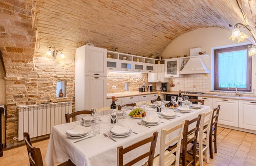 Ripatransone Villa | Villa Torre with heated pool and sea view near Ripatransone, in the Rosso Piceno wine territory
