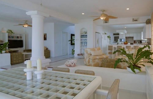 Playa del Secreto Villa | Villa Tortuga, Secluded Beach Front Condo w/Private Pool + Jacuzzi!